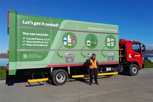 Recycling truck at Castlecliff